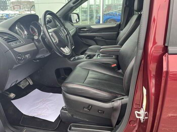 Dodge Grand Caravan GT 2RM – Image 8