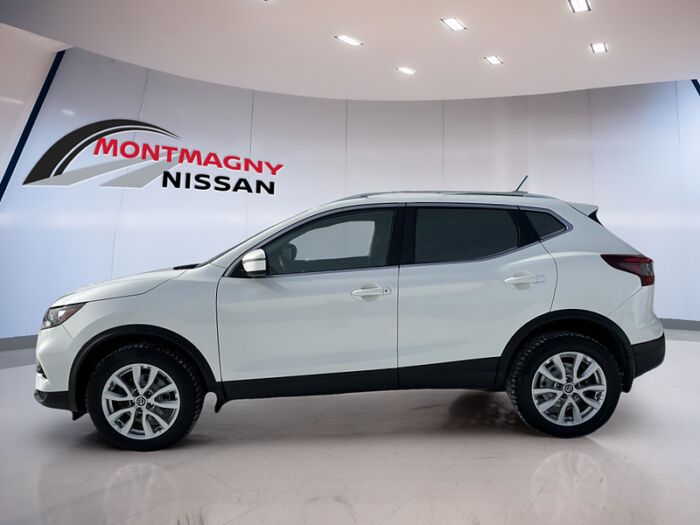 Nissan Qashqai SV TI CVT - Image 3