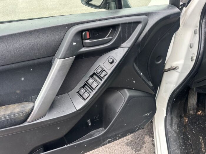 Subaru Forester 2.5i – Image 8