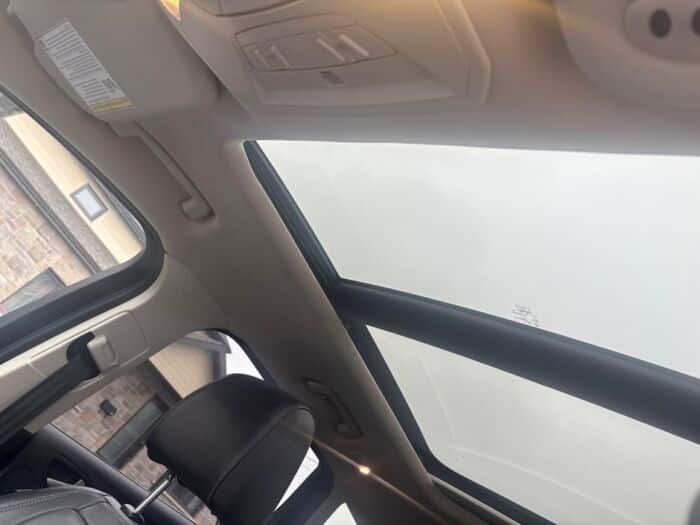 Ford Escape Titanium - Image 16