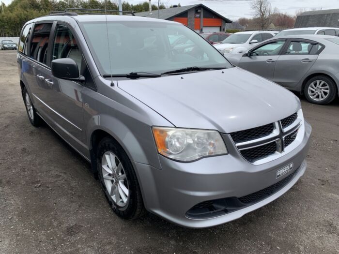 Dodge Grand Caravan SXT – Image 6