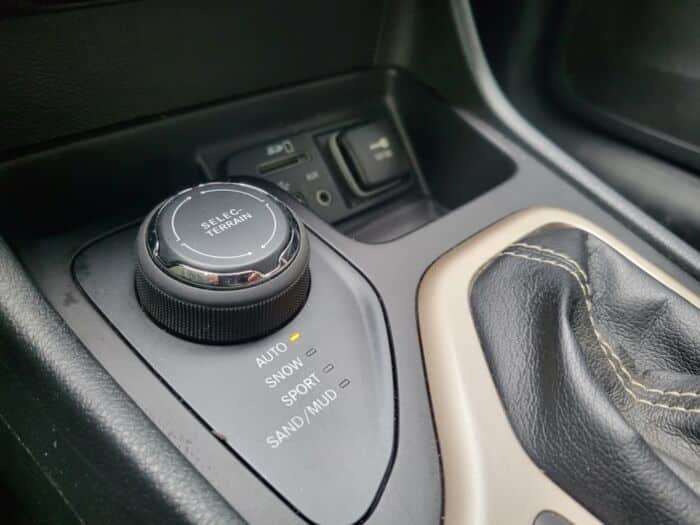 Jeep Cherokee North - Image 16