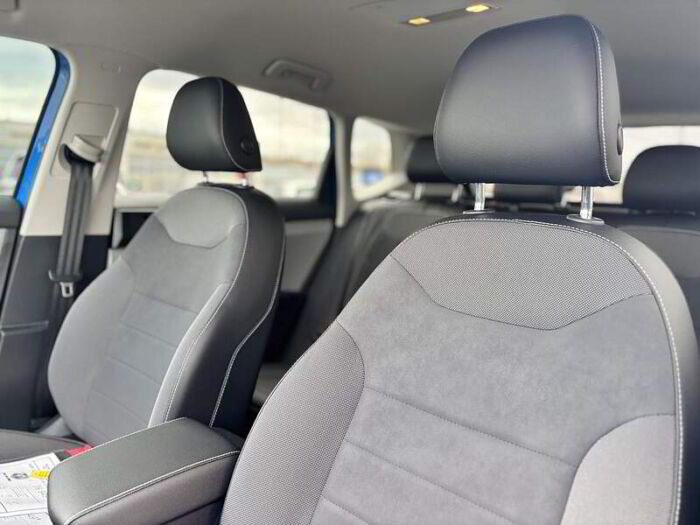 Volkswagen Taos Comfortline 4MOTION - Image 21