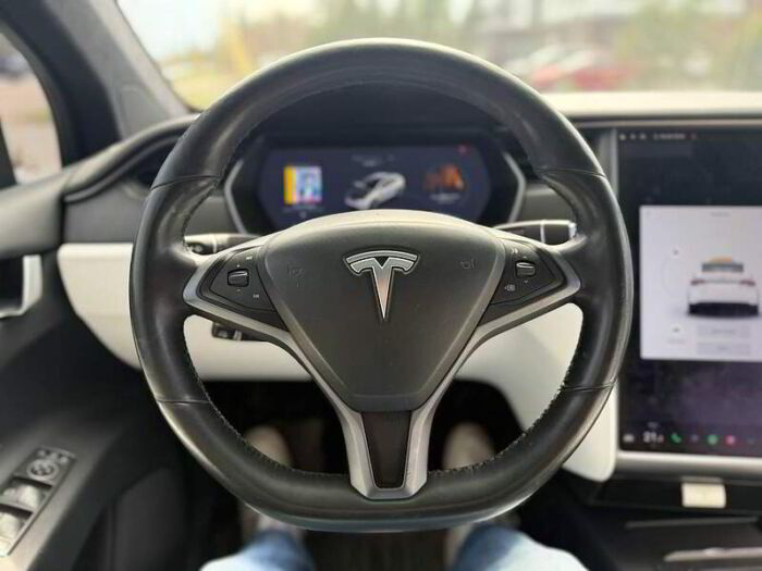 Tesla Model X N/A – Image 11