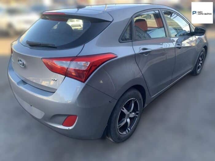 Hyundai Elantra GT GL – Image 4