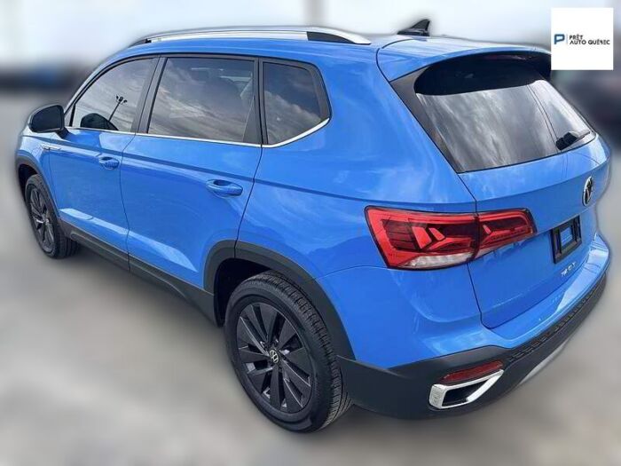 Volkswagen Taos Comfortline 4MOTION - Image 9