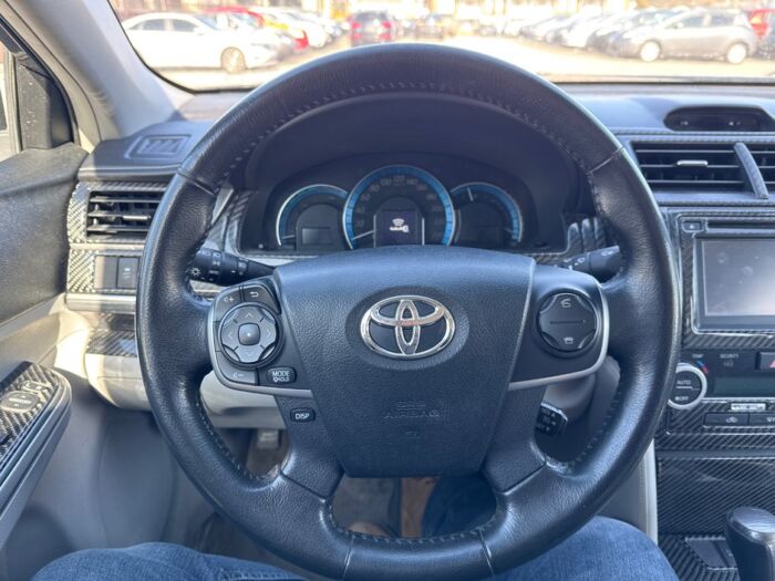 Toyota Camry Hybrid N/A - Image 23