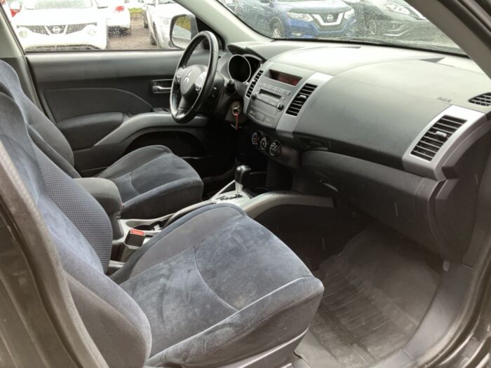Mitsubishi Outlander ES – Image 9