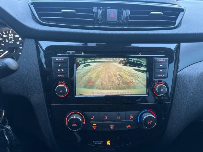 Nissan Qashqai S - Image 14
