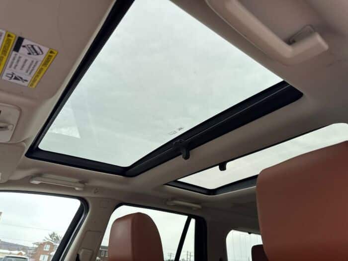 Land LR2 HSE - Image 28