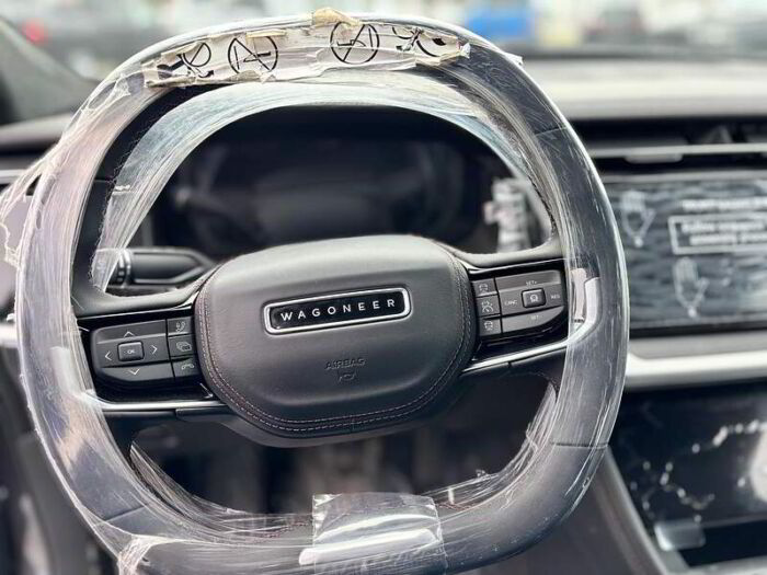 Jeep Wagoneer S N/A – Image 10