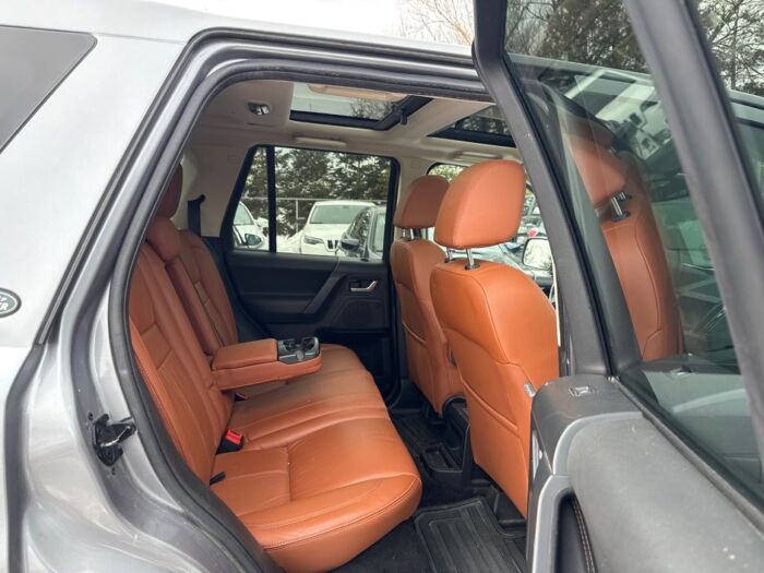 Land LR2 HSE - Image 5