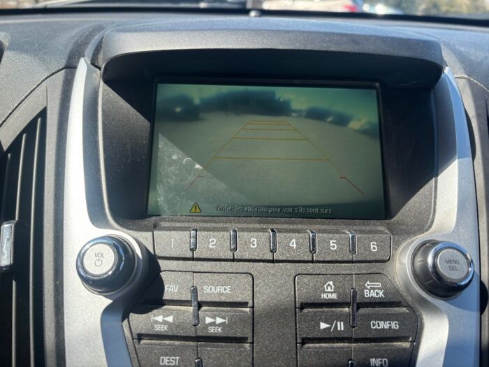 Chevrolet Equinox 2 LT - Image 13