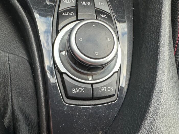 BMW X1 28i - Image 13