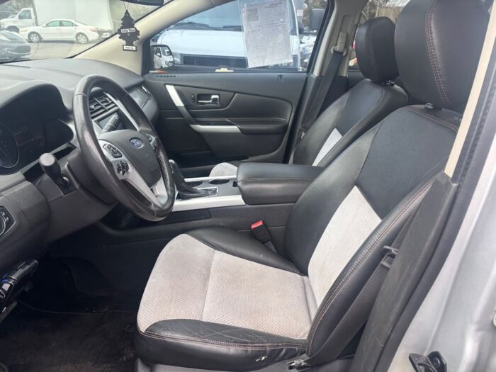 Ford Edge SEL AWD - Image 8