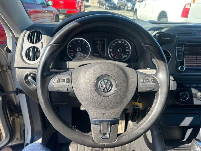 Volkswagen Tiguan 2.0 TSI - Image 10