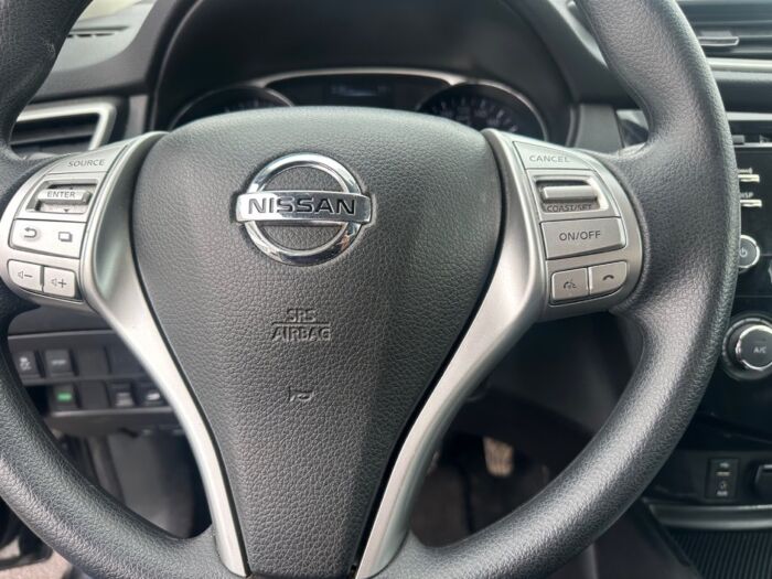 Nissan Rogue SV - Image 11