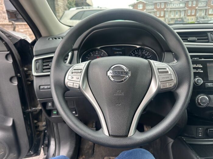 Nissan Rogue SV - Image 9