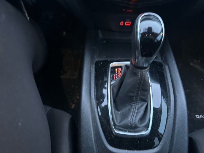 Nissan Qashqai S - Image 15