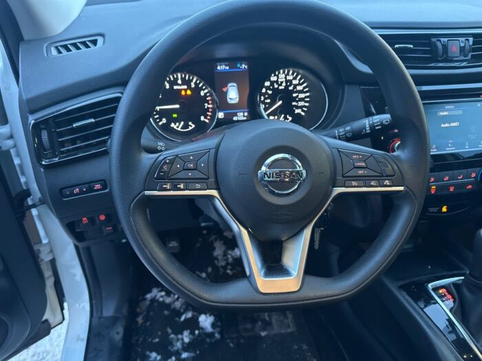 Nissan Qashqai S - Image 11