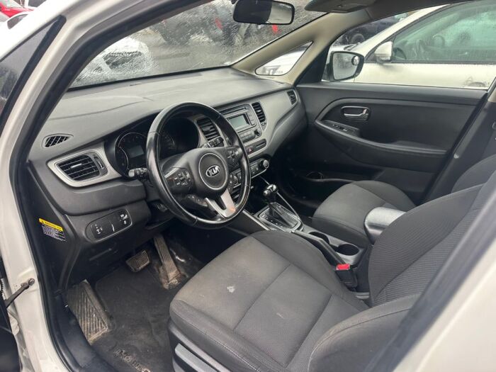 Kia Rondo LX - Image 14