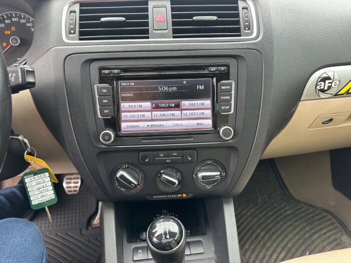 Volkswagen Jetta Sedan N/A - Image 13