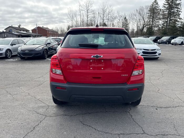 Chevrolet Trax LS - Image 23