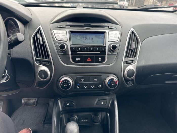Hyundai Tucson GL – Image 11