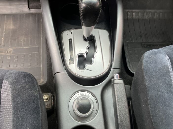 Mitsubishi Outlander ES – Image 17