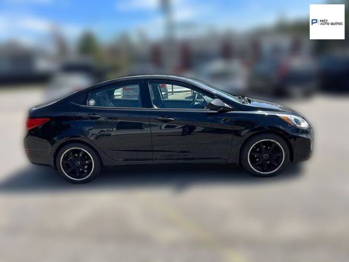 Hyundai Accent Berline 4 portes, boîte automatique, LE - Image 4