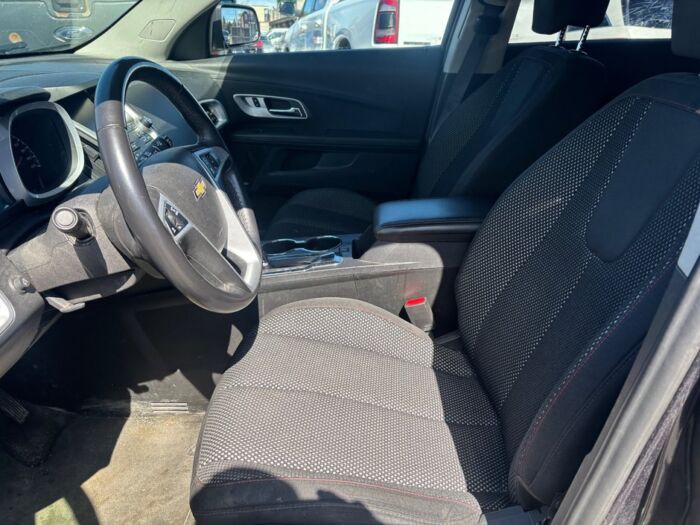 Chevrolet Equinox 2 LT - Image 10