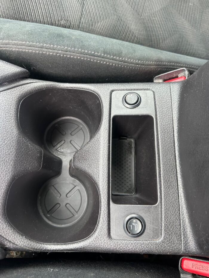 Nissan Rogue SV - Image 8