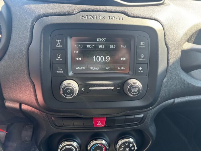 Jeep Renegade Sport - Image 10