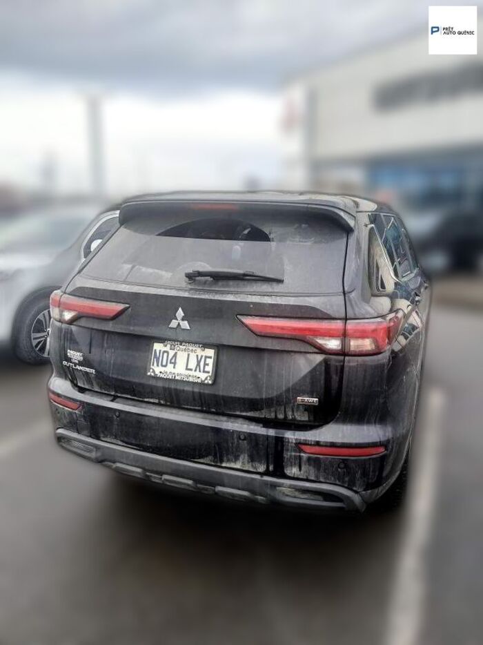 Mitsubishi Outlander ES S-AWC /7 PASSAGER/entre sans clef/BAS MILLAGE – Image 4