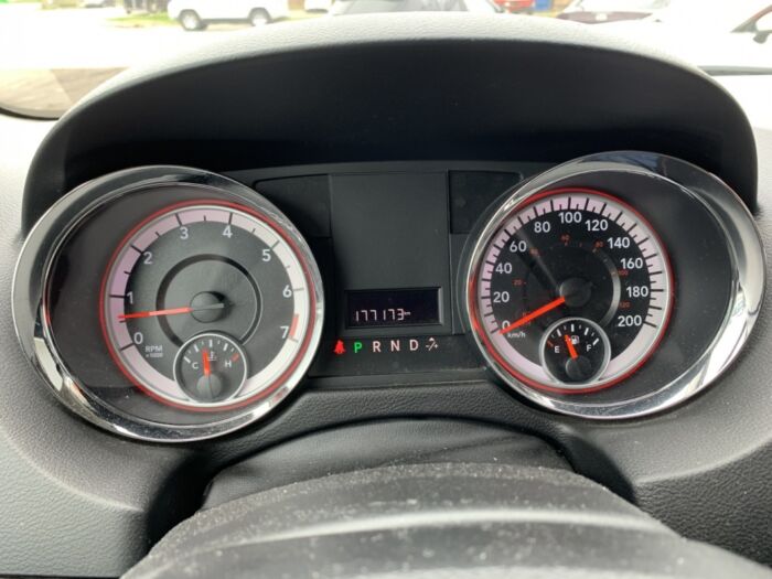 Dodge Grand Caravan SXT – Image 16