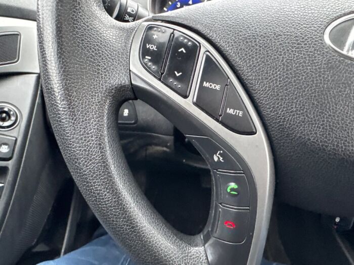 Hyundai Elantra SPORT - Image 20
