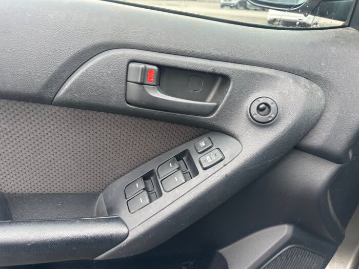 Kia Forte5 LX PLUS - Image 10