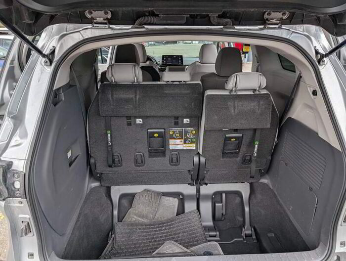 Toyota Sienna LE TA 8 places BLUETOOTH CAMÉRA BAS KILOMÉTRAGE – Image 19