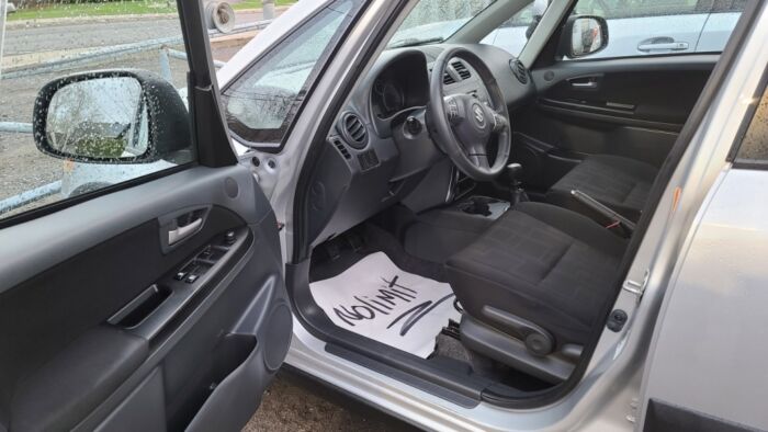 Suzuki SX4 JX - Image 8