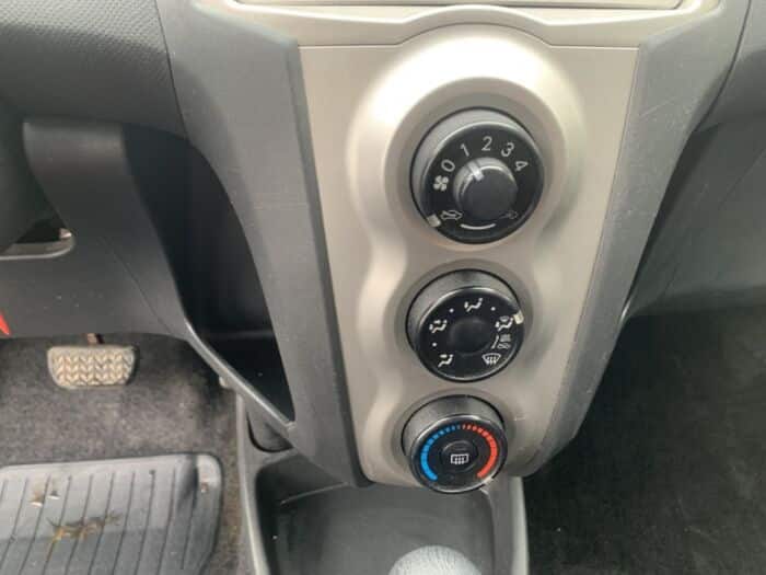 Toyota Yaris - – Image 15