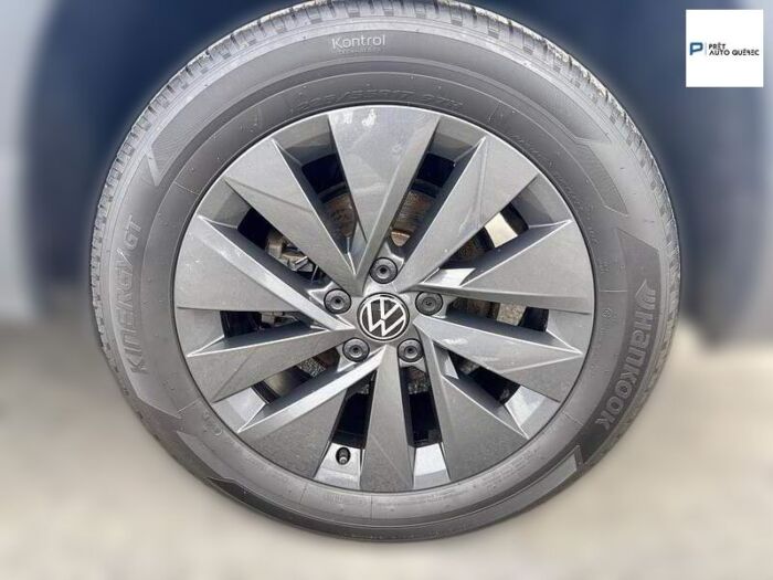 Volkswagen Taos Comfortline 4MOTION - Image 10