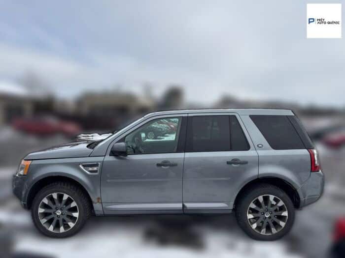 Land LR2 HSE - Image 12