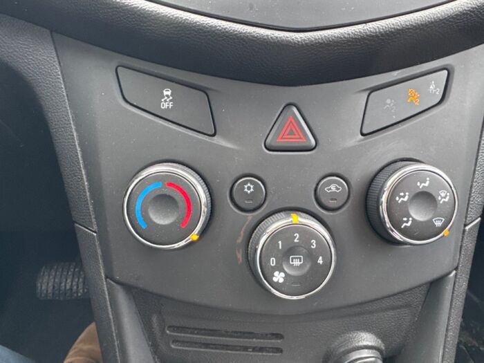 Chevrolet Trax LS - Image 16