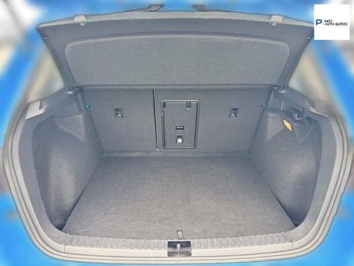 Volkswagen Taos Comfortline 4MOTION - Image 8