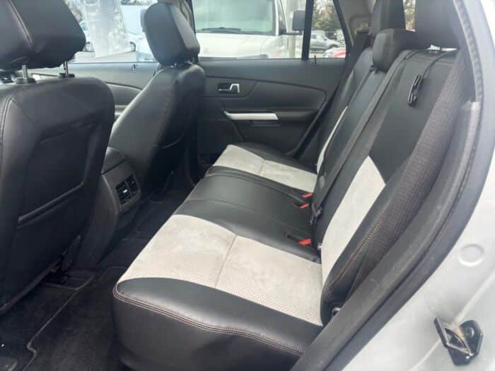 Ford Edge SEL AWD - Image 9