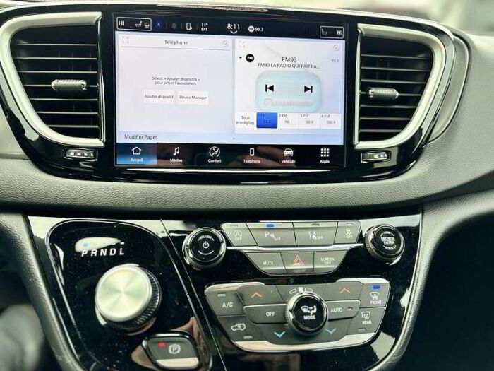 Chrysler Grand Caravan N/A - Image 11