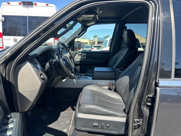 Ford Expedition max LIMITED - Image 11