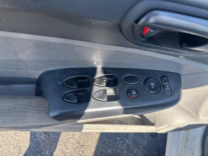 Honda Civic Sdn LX - Image 9
