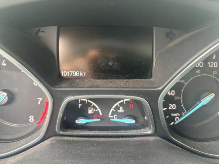Ford Escape Titanium - Image 17