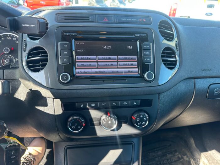 Volkswagen Tiguan 2.0 TSI - Image 13